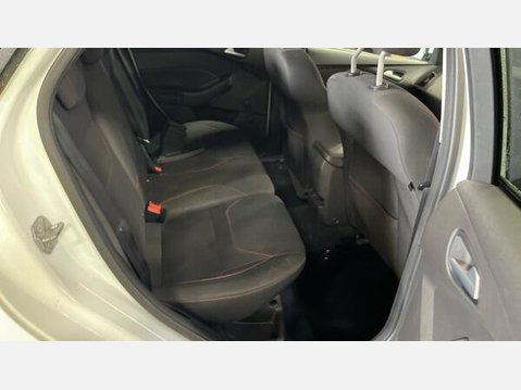 Ford Focus 1.0T EcoBoost Zetec S Euro 6 (s/s) 5dr 10