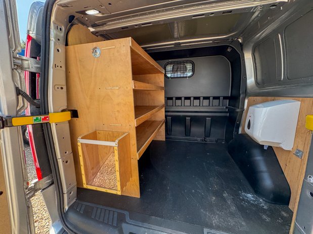 Ford Transit Custom Crew Cab SWB L1H1 Low Roof Limited 300 Air Con Alloys Sensors Cam EURO 6 10