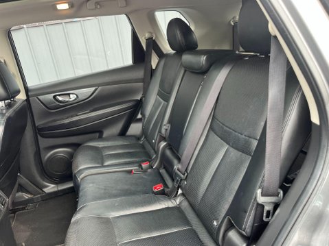 Nissan X-Trail 1.6 dCi Tekna 4WD Euro 6 (s/s) 5dr 38