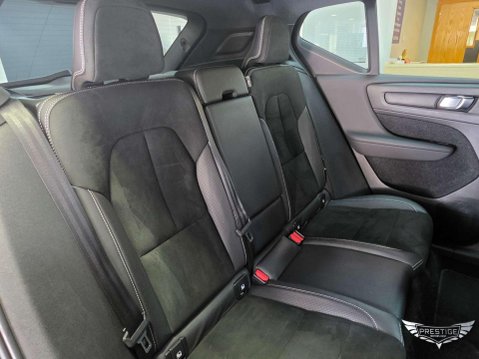 Volvo XC40 1.5 T3 R-Design Euro 6 (s/s) 5dr 82