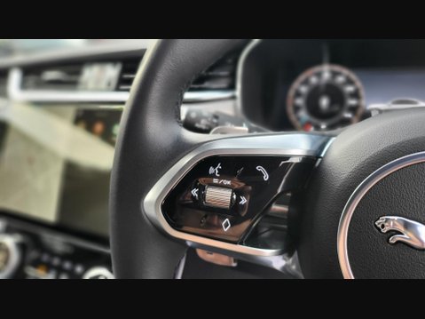 Jaguar XF R-DYNAMIC S 24