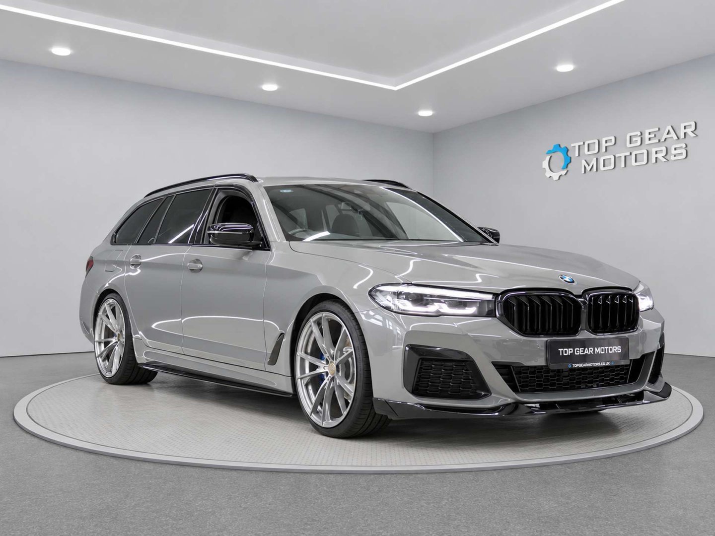 2022 BMW 5 Series