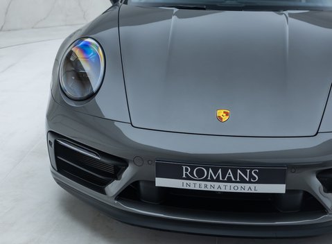 Porsche 911 Carrera GTS (992) 30