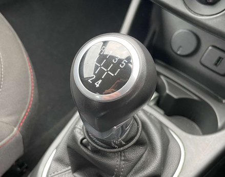 Vauxhall Corsa 1.4 Corsa Griffin 3dr 40