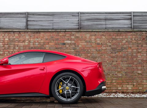 Ferrari F12 Berlinetta 26