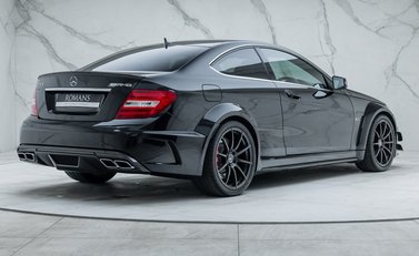 Mercedes-Benz C63 AMG BLACK SERIES 6