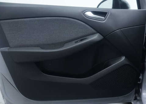 Renault Clio 1.6 Clio Techno E-Tech HEV Auto 5dr 48