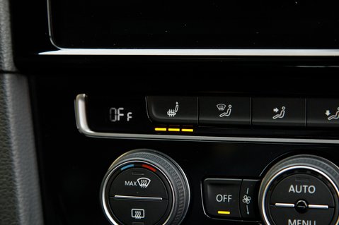 Volkswagen Golf GTI PERFORMANCE TSI DSG 41