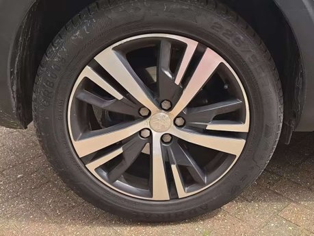 Peugeot 5008 1.2 PureTech GPF Allure SUV 5dr Petrol EAT Euro 6 (s/s) (130 ps) 28