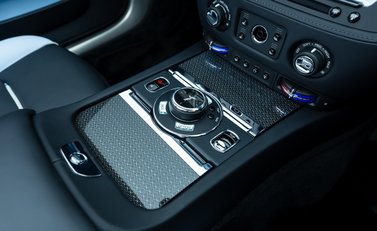 Rolls-Royce Dawn Black Badge 23
