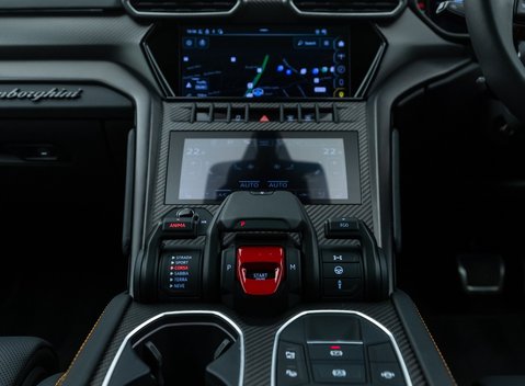Lamborghini Urus S 22