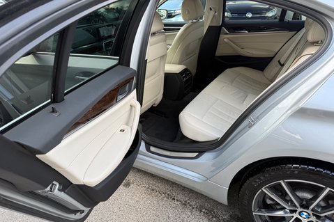 BMW 5 Series 520D XDRIVE SE - 360 DEGREE CAMERAS - IVORY LEATHER 27