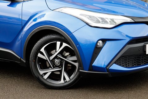 Toyota C-HR DESIGN 11