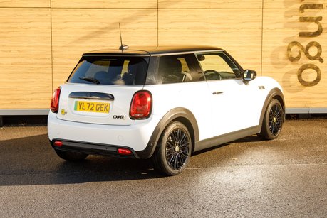 Mini Hatch COOPER S LEVEL 2