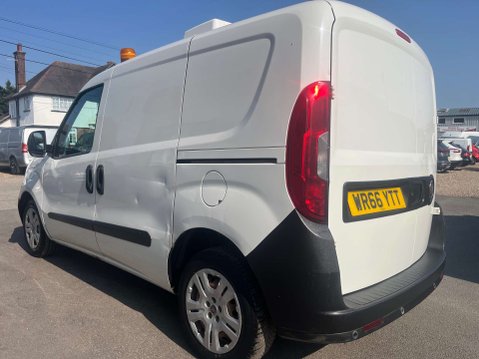 Fiat Doblo 1.2 Doblo 16V MultiJet II FRIDGE VAN 10