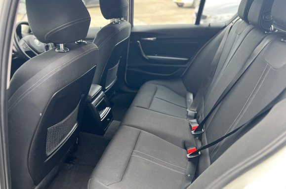 BMW 1 Series 116D SPORT 27