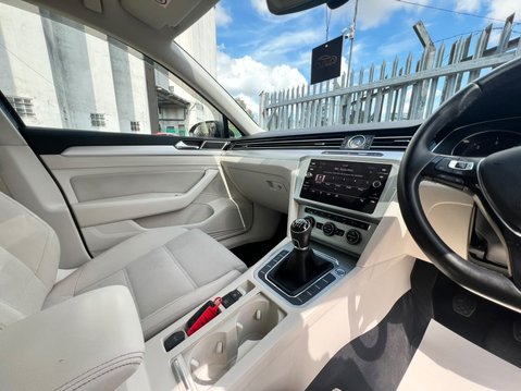Volkswagen Passat SE BUSINESS TDI BLUEMOTION TECHNOLOGY 39