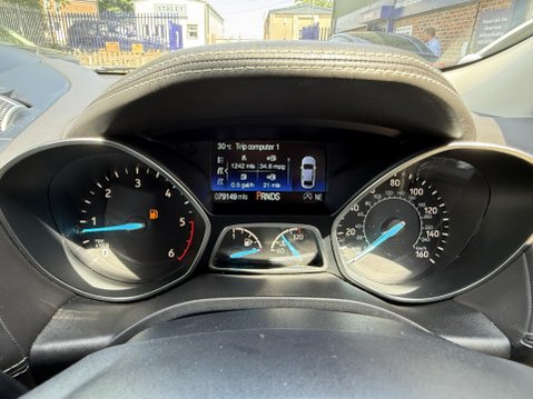 Ford Kuga 2.0 TDCi Vignale SUV 5dr Diesel Powershift AWD Euro 6 (s/s) (180 ps) 37