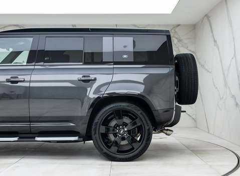 Land Rover Defender 110 V8 29