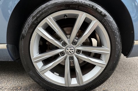 Volkswagen Passat GT TDI BMT ESTATE -£20 ROAD TAX - PAN ROOF -APPLE CARPLAY -DEMO+1 OWNER 67
