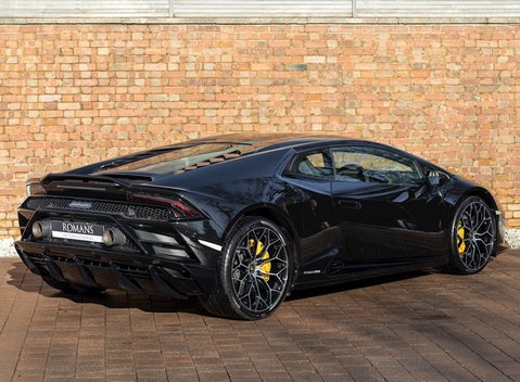 Lamborghini Huracan LP640-4 EVO 7