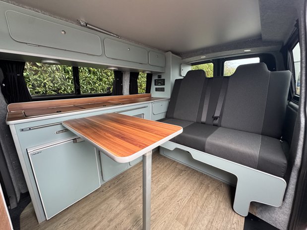Volkswagen Transporter Camper King St Tropez|4 Berth|T28|Pop Top|Air Con|Cooker|Fridge 9