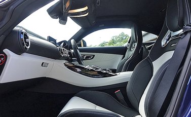 Mercedes-Benz Amg GT GT S 13