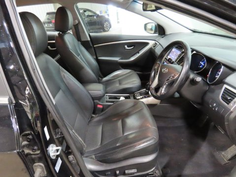 Hyundai i30 1.6 CRDi Blue Drive Premium Tourer DCT Euro 6 (s/s) 5dr 7