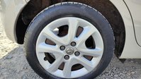 Vauxhall Viva 1.0i SE Euro 6 5dr 31
