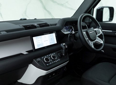 Land Rover Defender 90 Hard Top D200 12