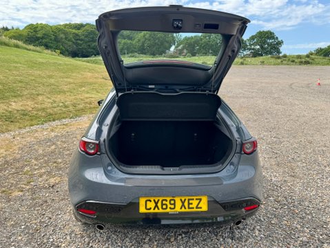 Mazda 3 SE-L LUX MHEV 67