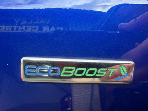 Ford Focus 1.0T EcoBoost ST-Line Euro 6 (s/s) 5dr 9