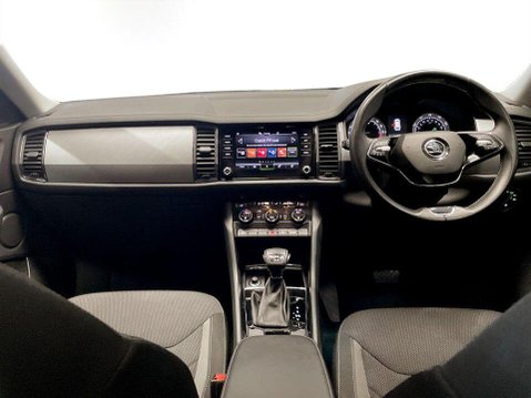 Skoda Kodiaq 2.0 TDI SE SUV 5dr Diesel DSG 4WD Euro 6 (s/s) (7 Seat) (150 ps) 19