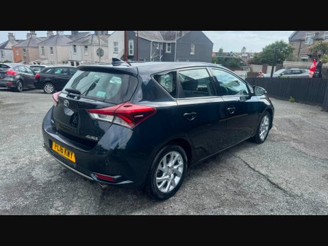 Toyota Auris D-4D BUSINESS EDITION 5