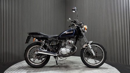 Suzuki GN 2002 31K CUSTOM CAFE RACER PROJECT BUILD 125CC