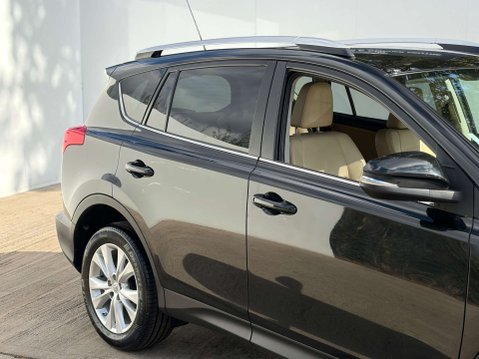 Toyota Rav4 2.2 RAV4 Invincible D-4D 4WD 5dr 2