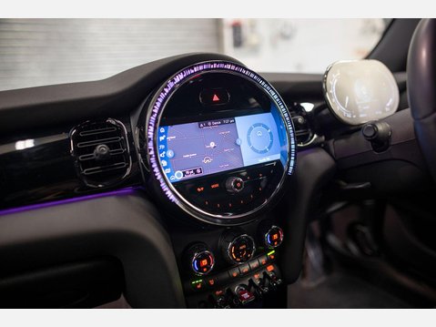 Mini Hatch 1.5 Cooper Sport Steptronic Euro 6 (s/s) 5dr 58