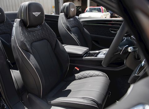 Bentley Continental GT Convertible 15