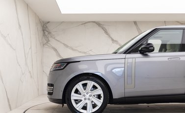 Land Rover Range Rover P400 HSE 26