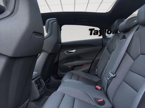Audi E-Tron GT QUATTRO BASE 24