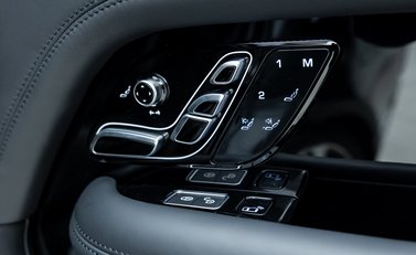 Land Rover Range Rover 5.0 V8 SVAutobiography Dynamic 21