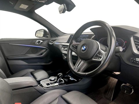 BMW 2 Series 1.5 218i M Sport Saloon 4dr Petrol DCT Euro 6 (s/s) (136 ps) DAB Radio - Re 12