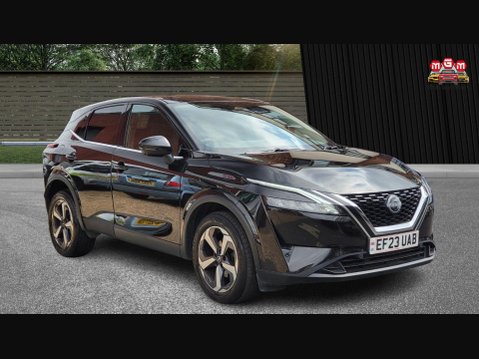Nissan Qashqai DIG-T N-CONNECTA MHEV 19