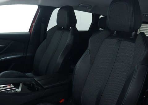 Peugeot 5008 1.2 PureTech Allure SUV 5dr Petrol EAT Euro 6 (s/s) (130 ps) 43
