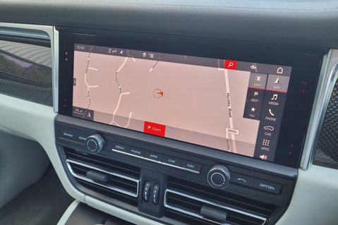 Porsche Macan PDK 36