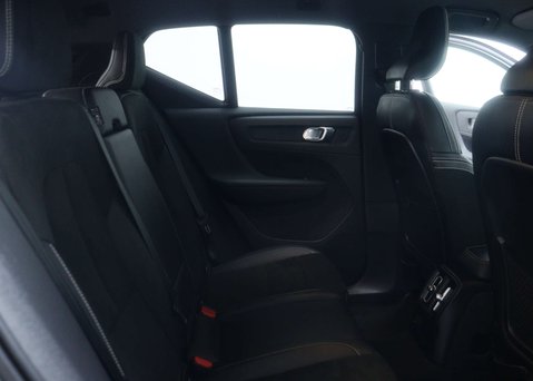 Volvo XC40 1.5 XC40 R-Design T5 Recharge Auto 5dr 48