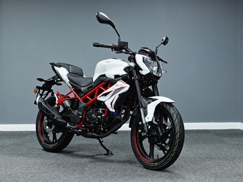 Benelli BN 125 BN125 1