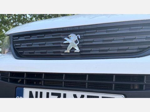 Peugeot Partner BLUEHDI PROFESSIONAL PREMIUM L2 11