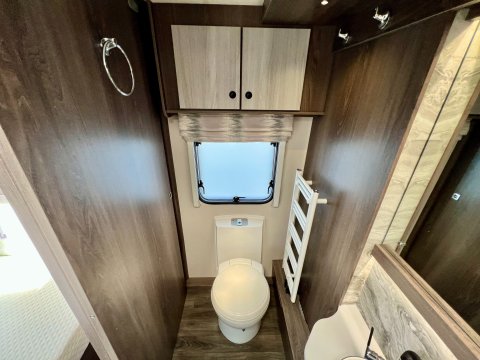 Coachman Lusso II  28