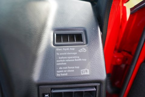 Volkswagen Golf GTI SPORTLINE Convertible 18